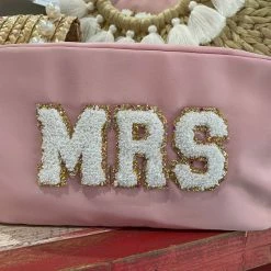 Turquoise Door Tomball Accessories MRS MAKE UP BAG-PINK